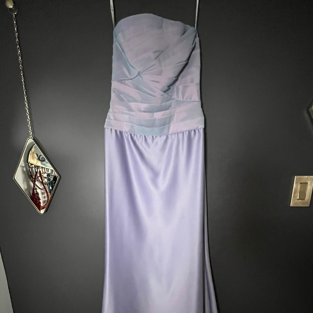 Holt Renfrew Lilac Strapless Gown – Elegant Floor-Length Formal Dress